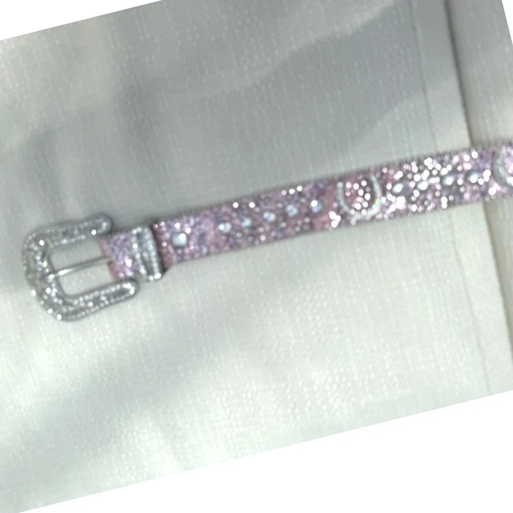 N/A dazzling statement